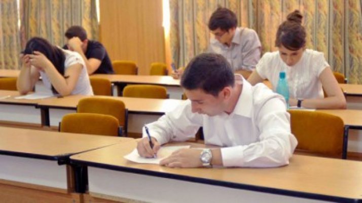 13 elevi constănţeni, calificaţi la lotul naţional de matematică